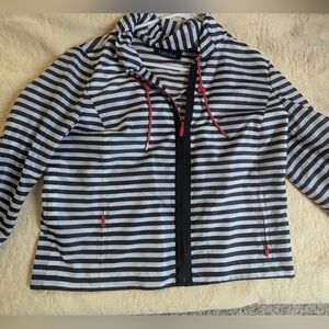 Carlisle wind breaker